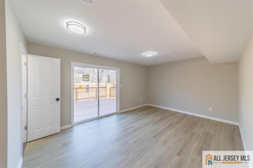 162 Barbara Place, Middlesex, New Jersey image 27