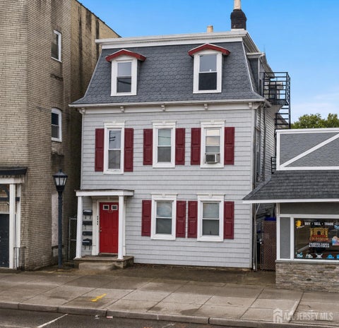 Multifamily For Sale - 120 S Broadway<br/> South Amboy, NJ 08879
