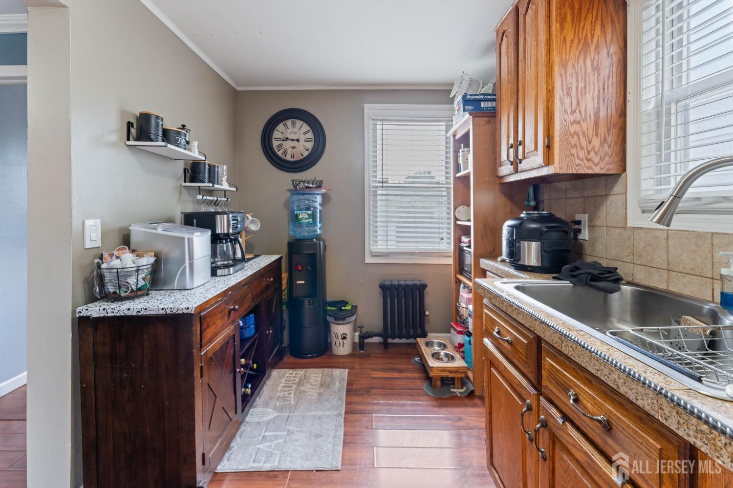 900 Amboy Avenue, Perth Amboy, New Jersey image 5