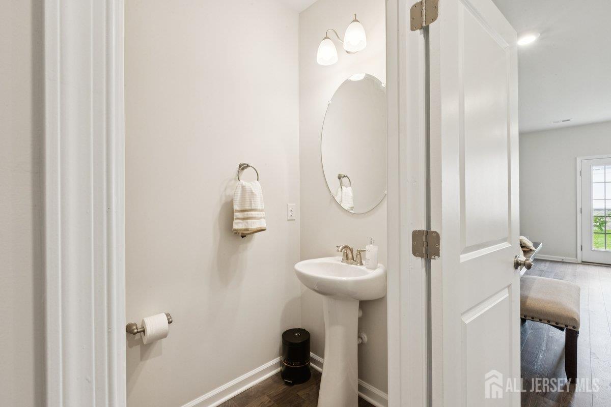 51 Peregrine Way, Burlington, New Jersey image 12