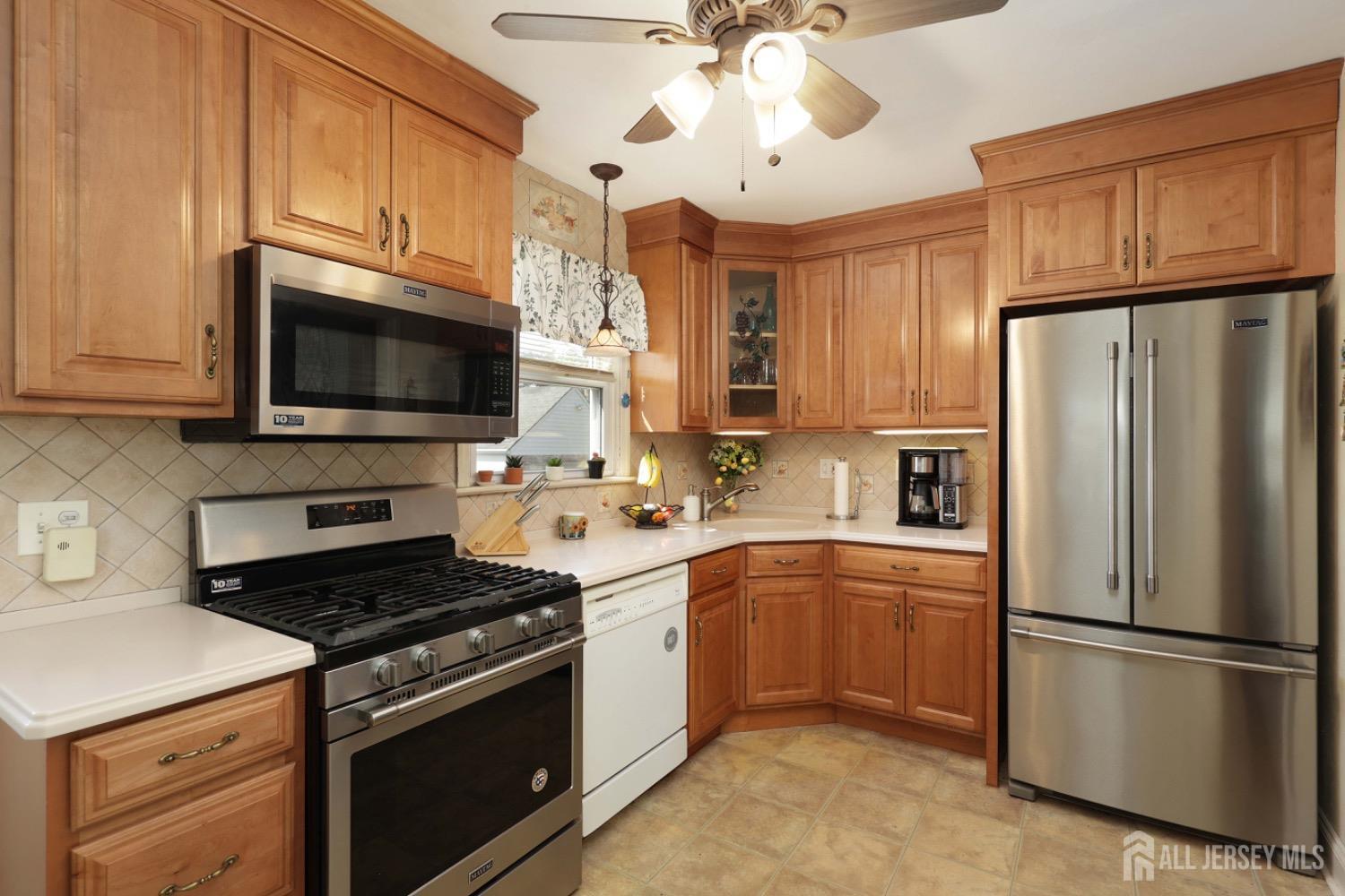 687 Hommann Avenue, Perth Amboy, New Jersey image 6