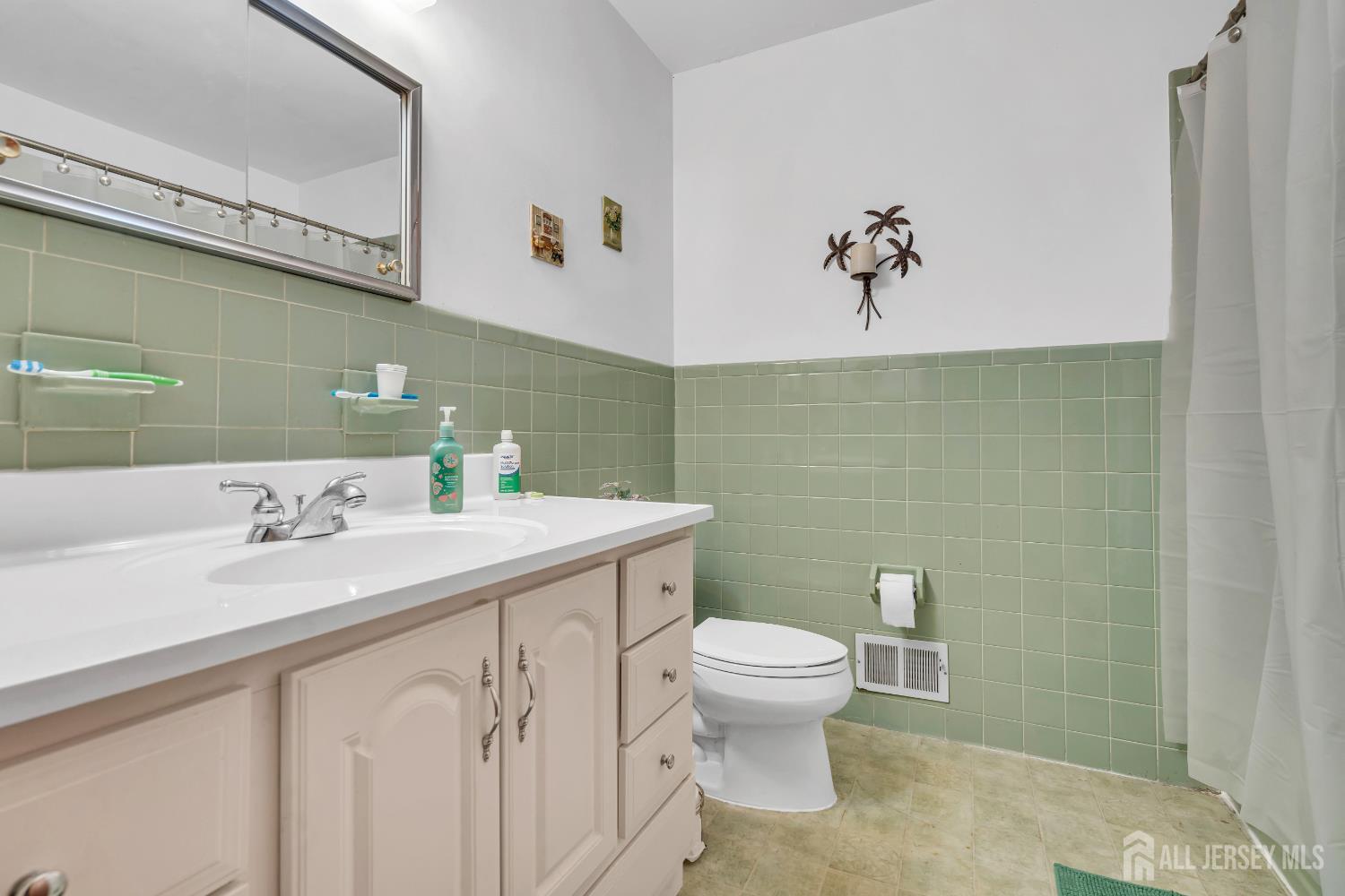 15 Oakwood Place, North Brunswick, New Jersey image 23