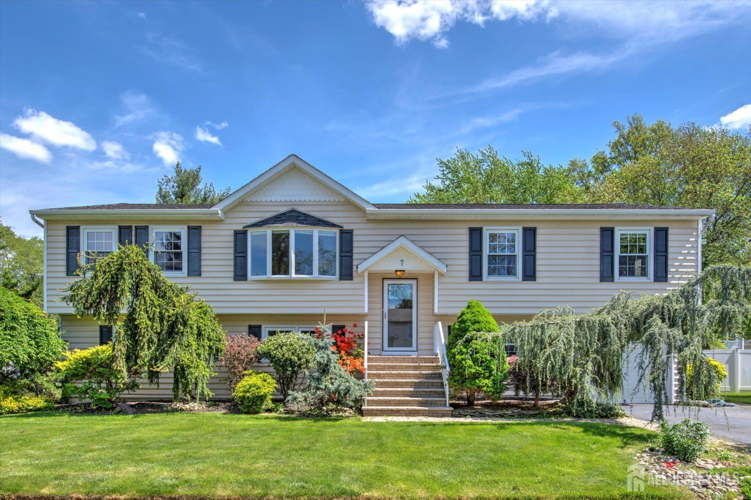 7 Mill Road, Jamesburg, New Jersey image 1