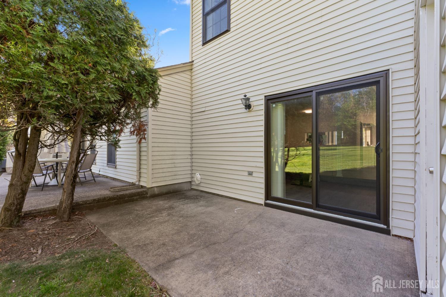 905 Maplecrest Road, Edison, New Jersey image 30