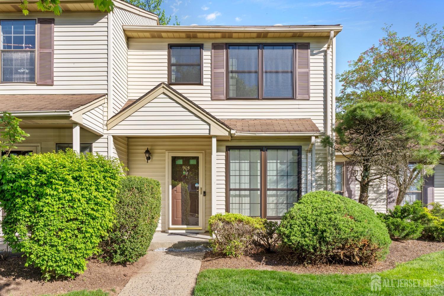 905 Maplecrest Road, Edison, New Jersey image 1