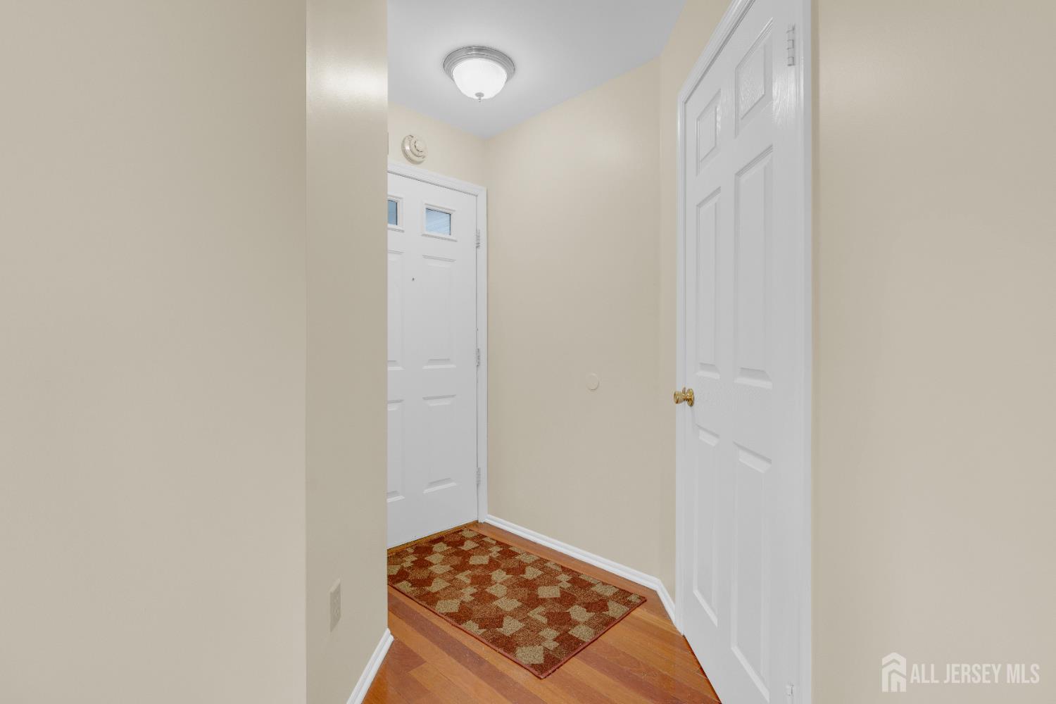 353 Ventnor Court, Piscataway, New Jersey image 4