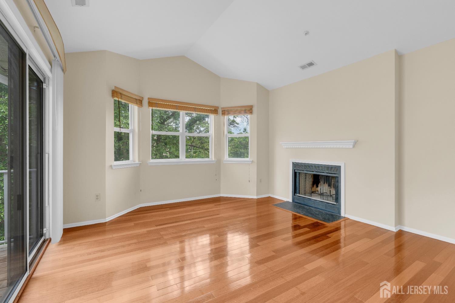353 Ventnor Court, Piscataway, New Jersey image 7