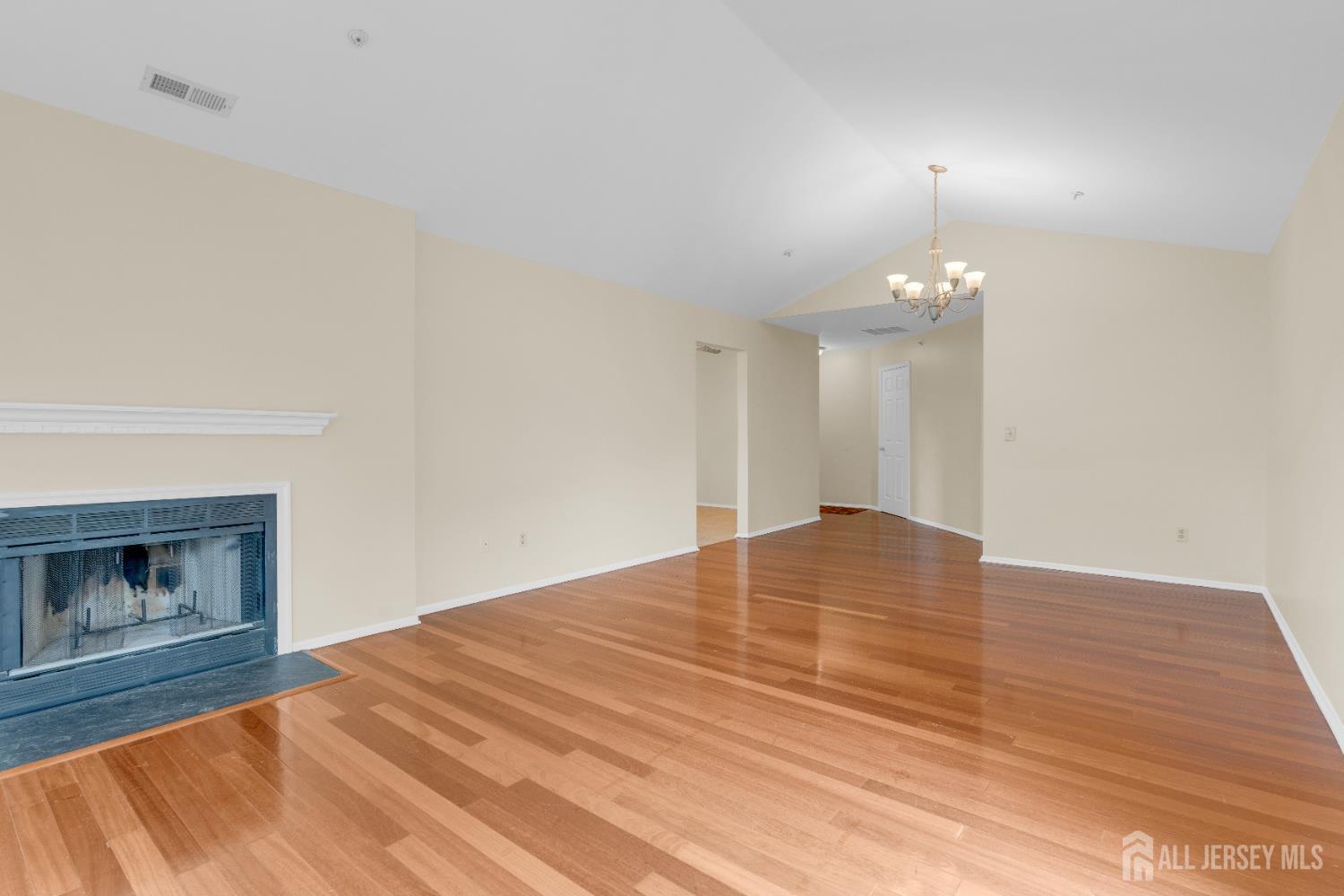 353 Ventnor Court, Piscataway, New Jersey image 8