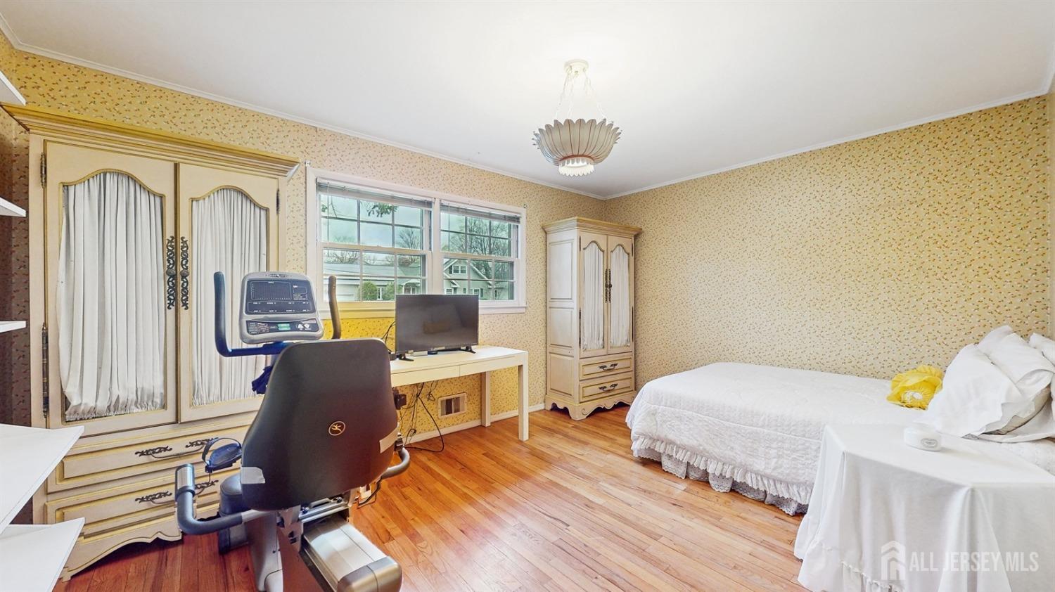 4 Whitewood Road, Edison, New Jersey image 19