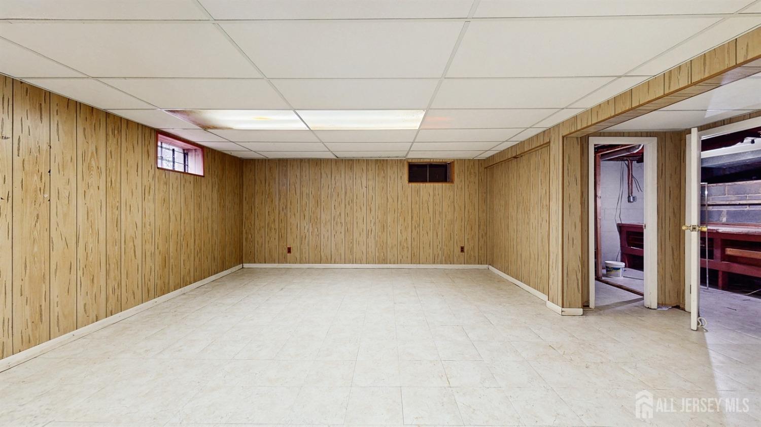 4 Whitewood Road, Edison, New Jersey image 24