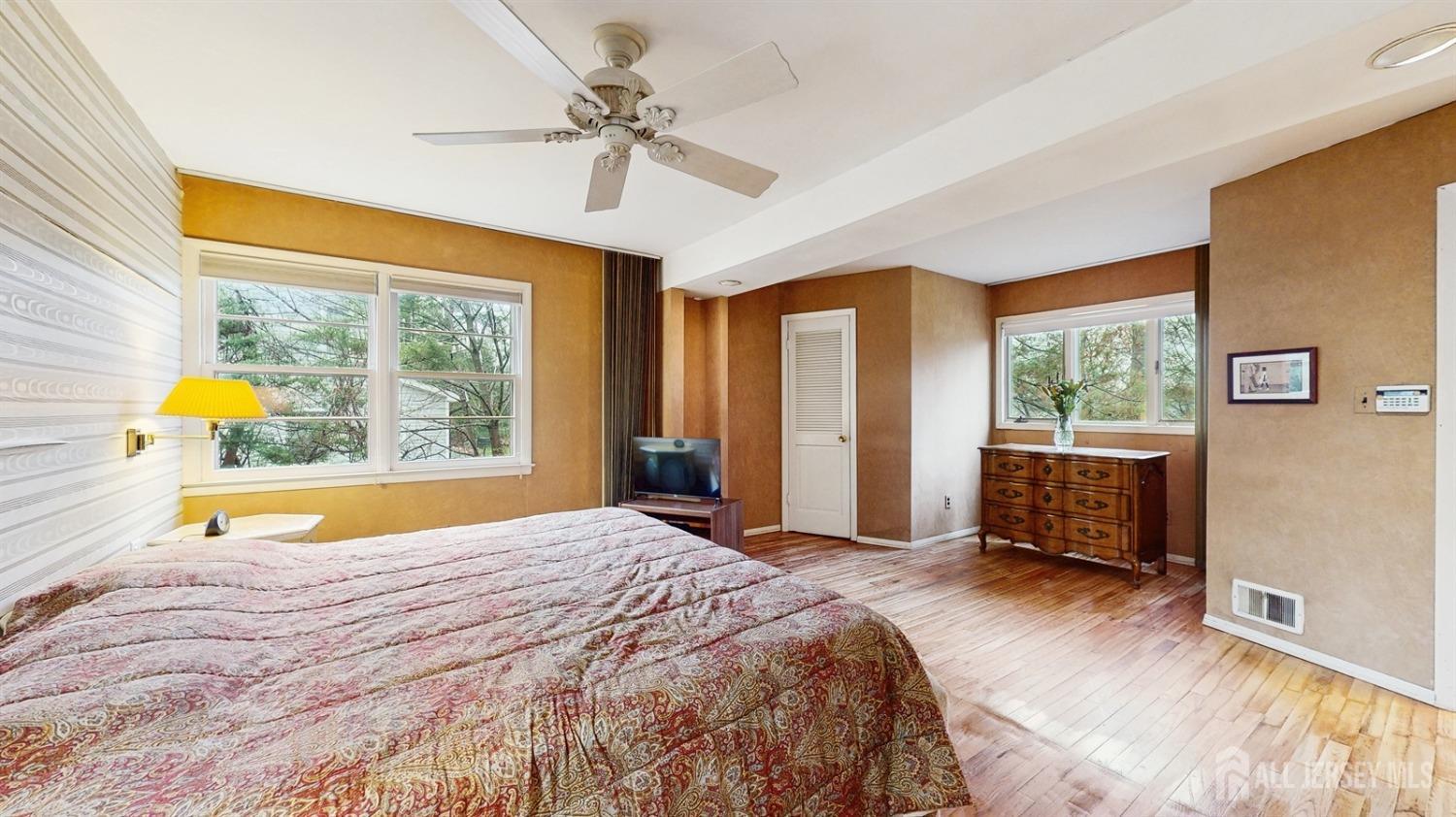 4 Whitewood Road, Edison, New Jersey image 14