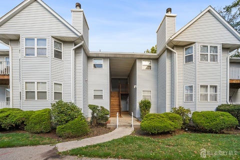 Condo For Sale - 400 Keswick Drive<br/> Middlesex County, Piscataway, NJ 08854