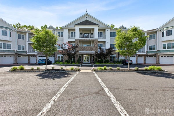 5326 FALSTON CIR, OLD BRIDGE, NJ 08857 - Image 383339c4fb29e5ea63b0a6a0ddab51cd/2346304635