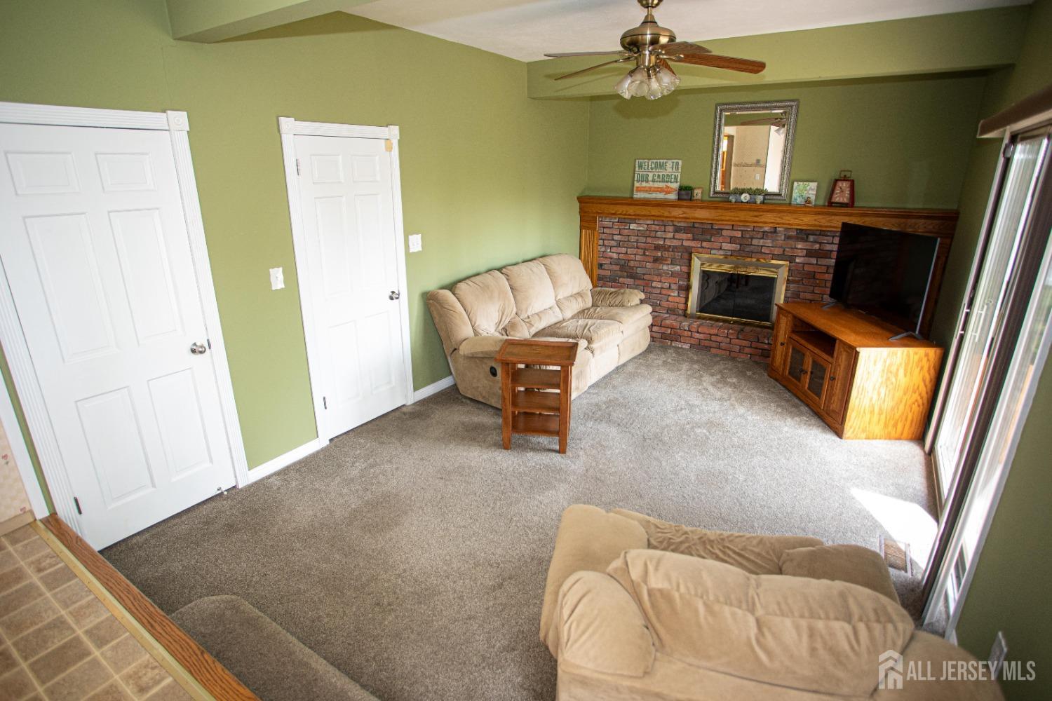 7 Colt Court, East Brunswick, New Jersey image 14
