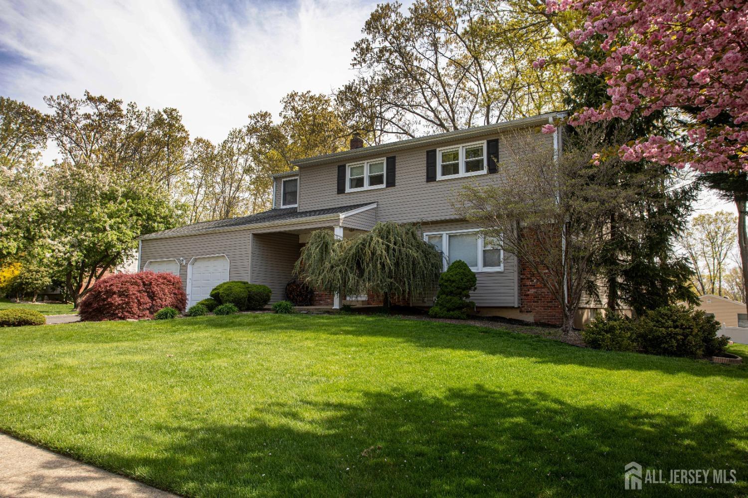 7 Colt Court, East Brunswick, New Jersey image 2