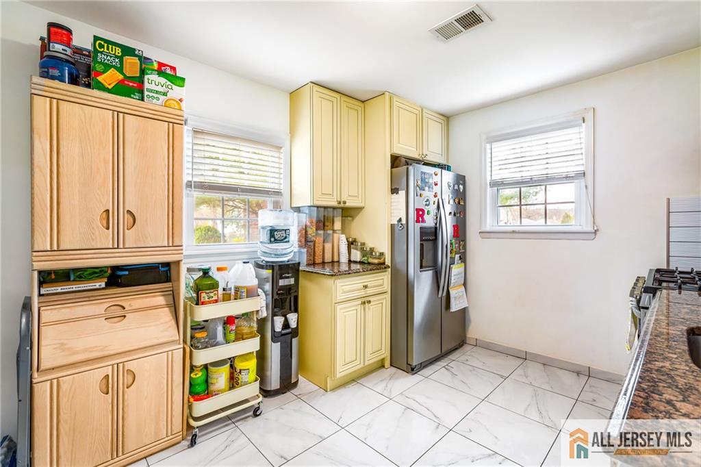 48 Central Avenue, Piscataway, New Jersey image 20