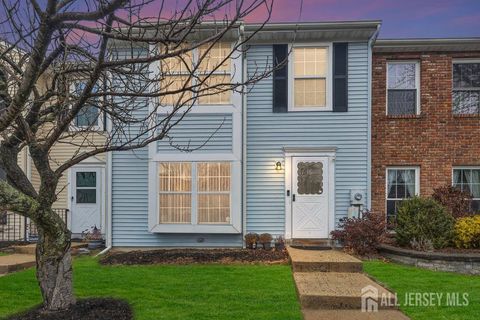 Condo For Sale - 16 Rodio Court<br/> Sayreville, NJ 08872