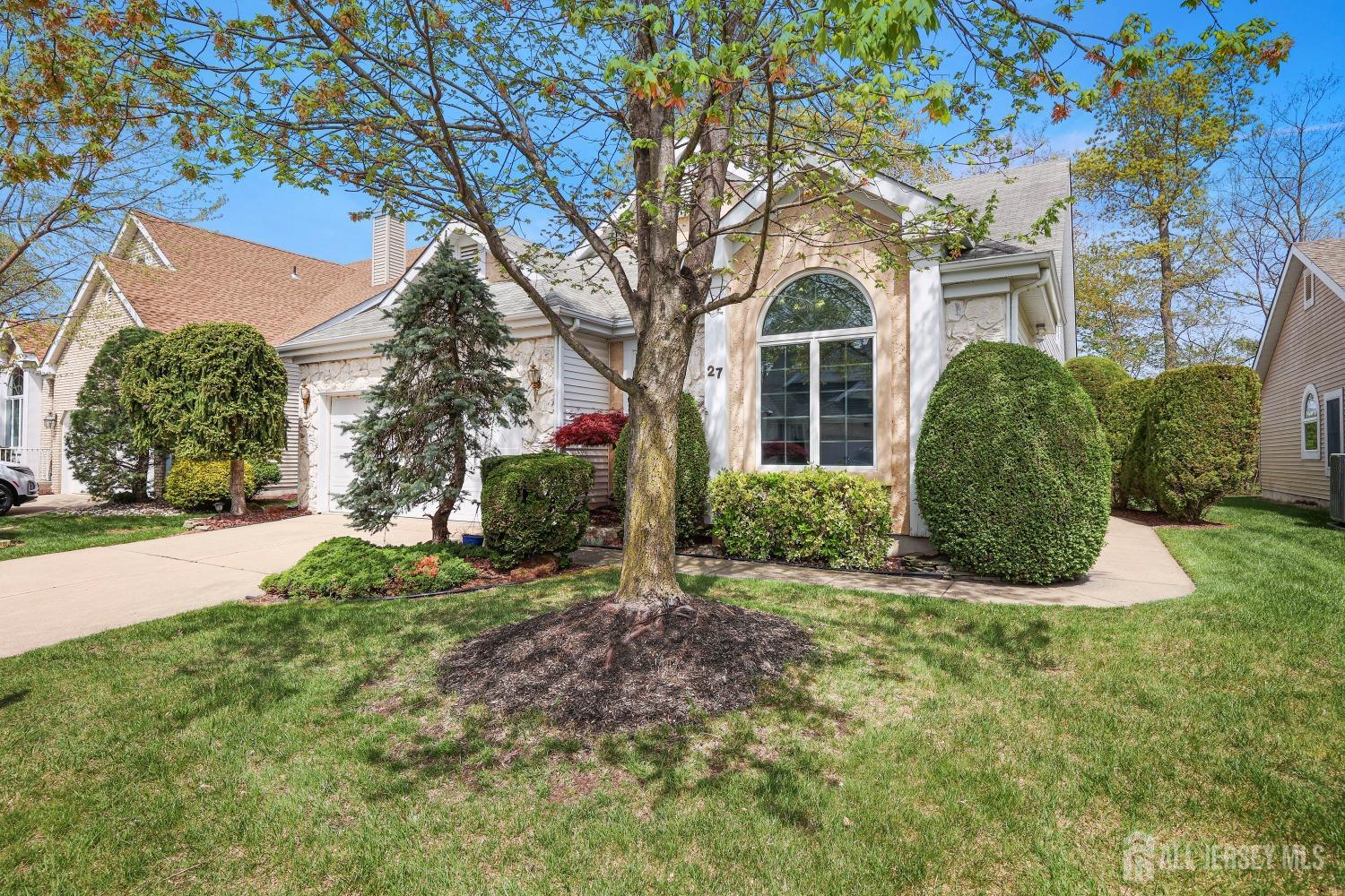 27 Dawson Lane, Monroe Township, New Jersey image 3