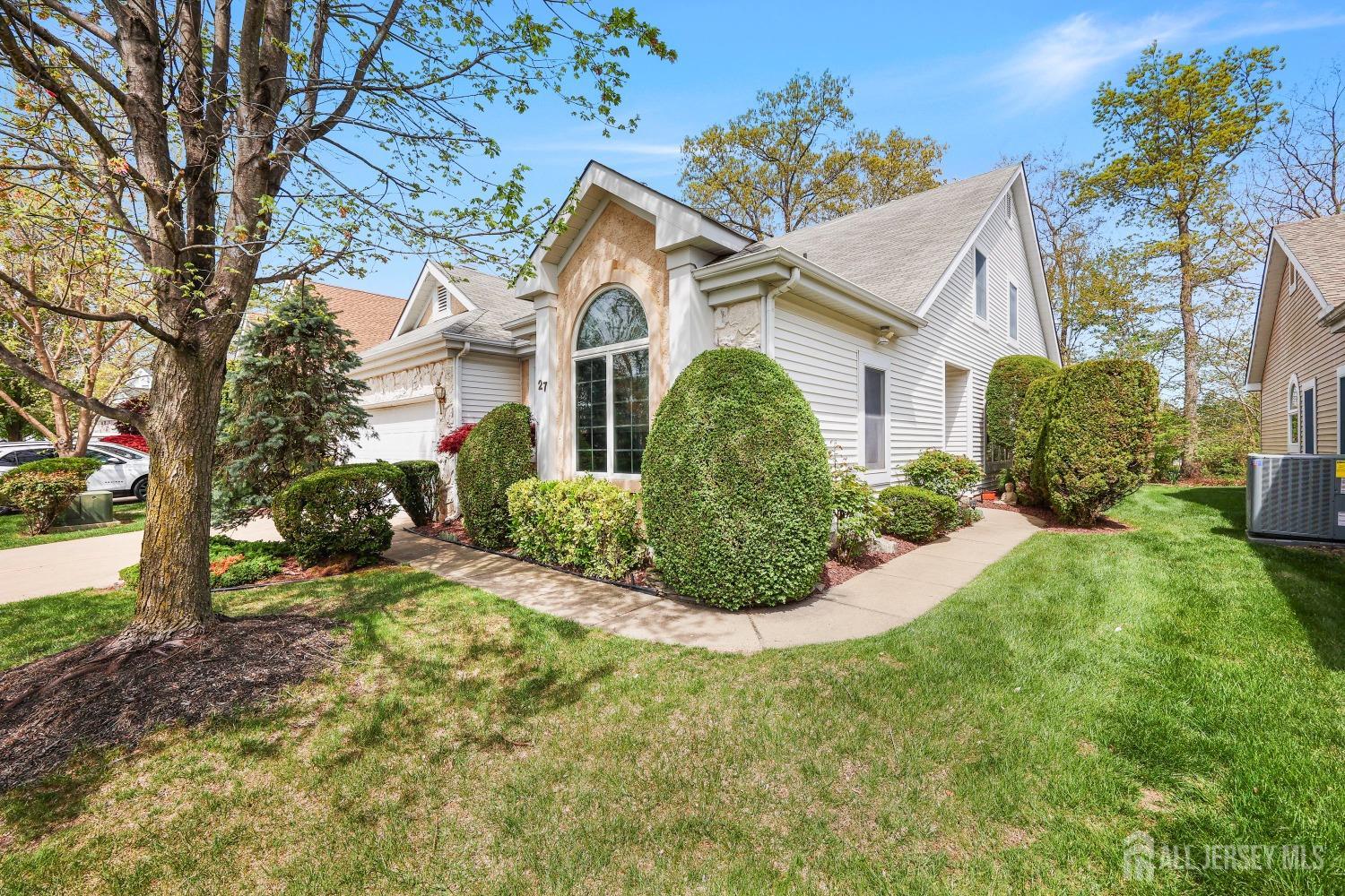 27 Dawson Lane, Monroe Township, New Jersey image 4