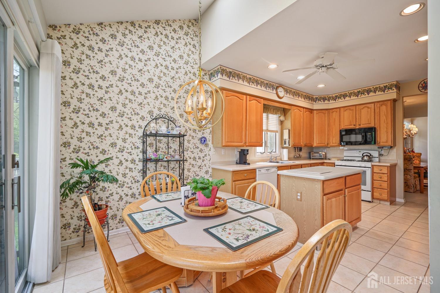 27 Dawson Lane, Monroe Township, New Jersey image 14