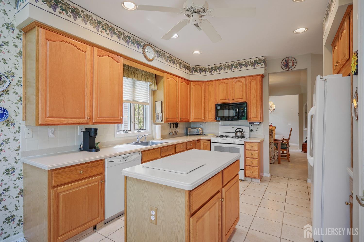 27 Dawson Lane, Monroe Township, New Jersey image 12