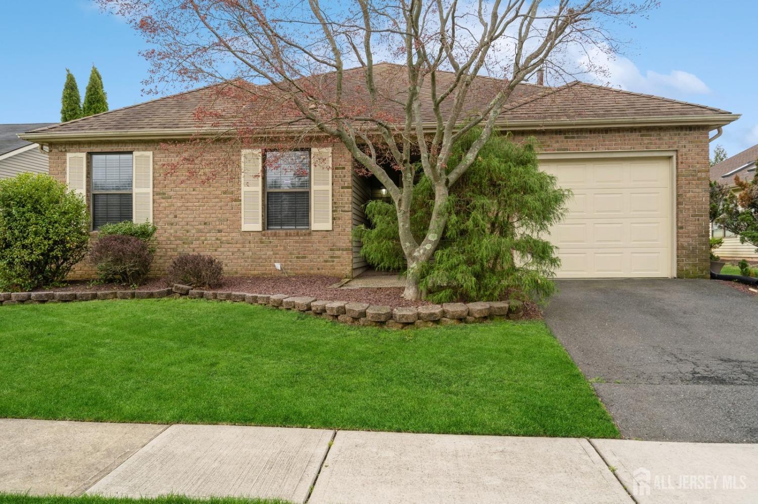 27 Peasley Drive, Marlboro, New Jersey image 2