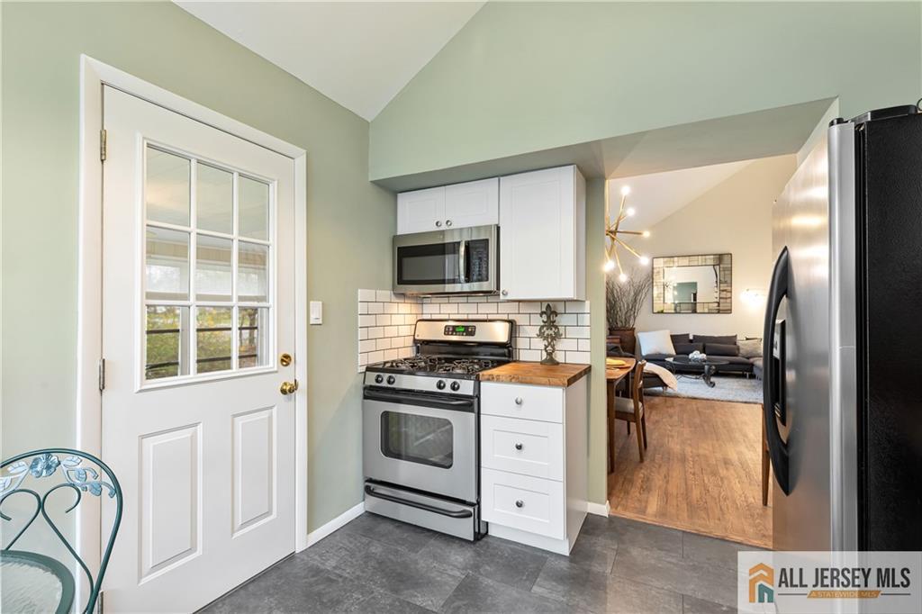 19 Claudia Street, Iselin, New Jersey image 15