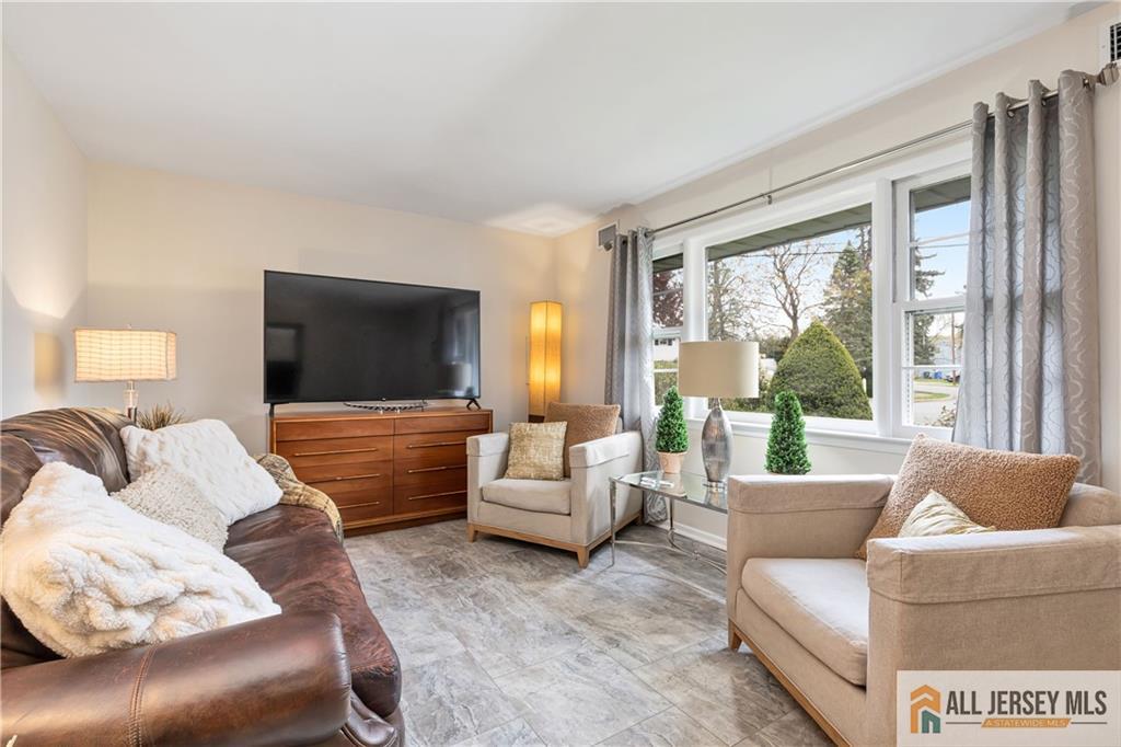 19 Claudia Street, Iselin, New Jersey image 4
