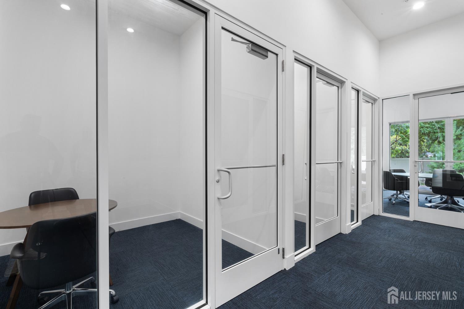 Piscataway, New Jersey 08854, United States, 2 Bedrooms Bedrooms, ,3 BathroomsBathrooms,Residential,Active,173743