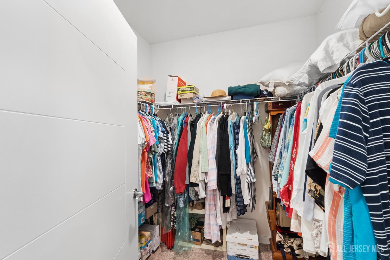 Piscataway, New Jersey 08854, United States, 2 Bedrooms Bedrooms, ,3 BathroomsBathrooms,Residential,Active,173743