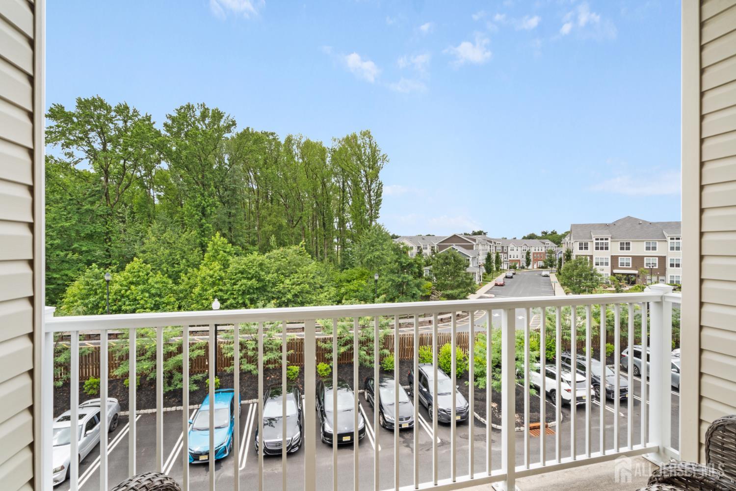 Piscataway, New Jersey 08854, United States, 2 Bedrooms Bedrooms, ,3 BathroomsBathrooms,Residential,Active,173743