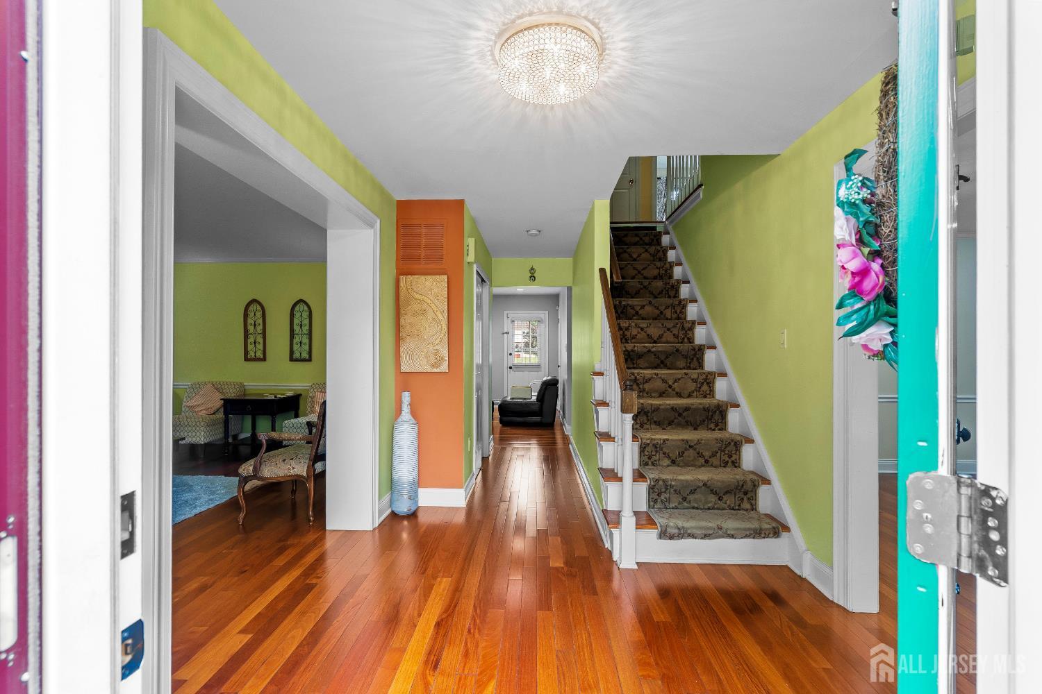 West Windsor, New Jersey 08550, United States, 4 Bedrooms Bedrooms, ,3 BathroomsBathrooms,Residential,Coming Soon,169062