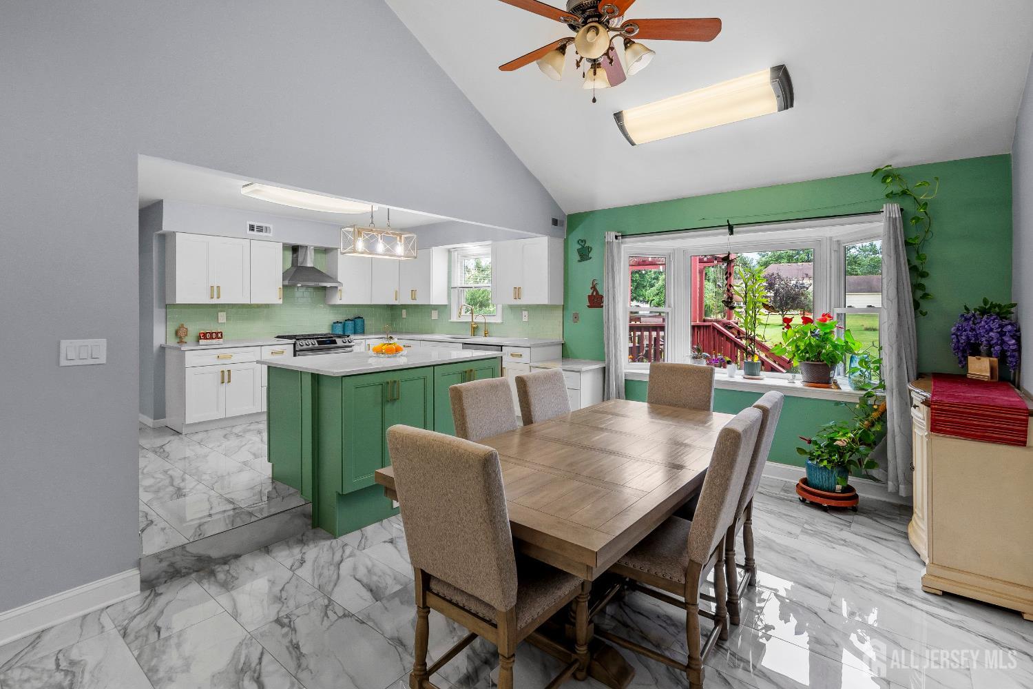 West Windsor, New Jersey 08550, United States, 4 Bedrooms Bedrooms, ,3 BathroomsBathrooms,Residential,Coming Soon,169062