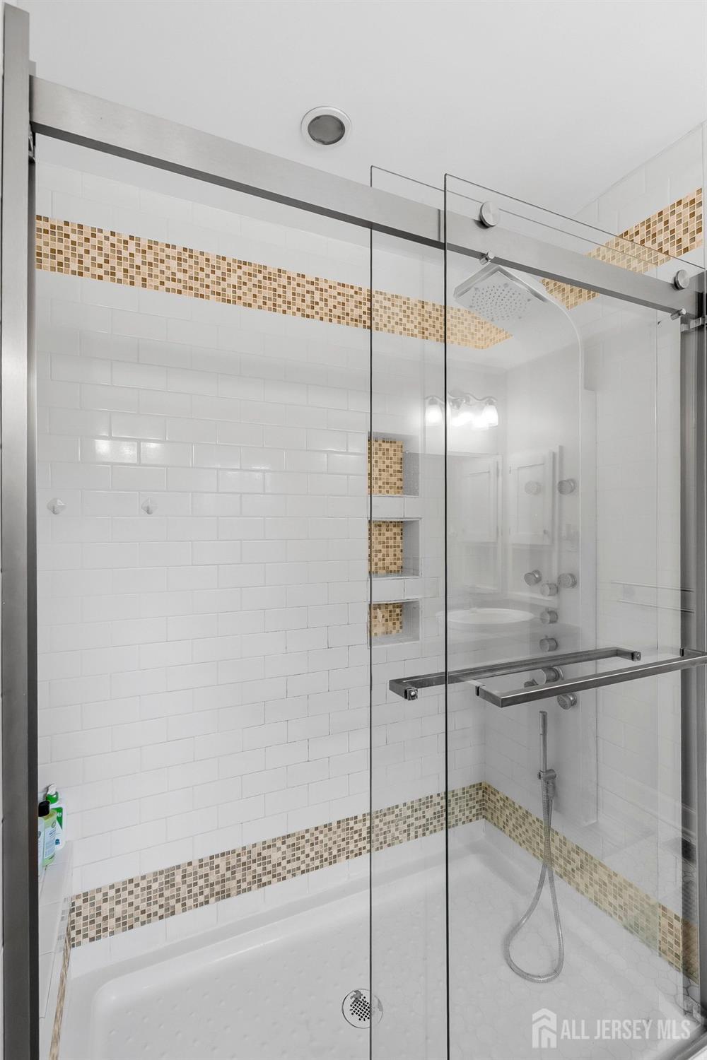 West Windsor, New Jersey 08550, United States, 4 Bedrooms Bedrooms, ,3 BathroomsBathrooms,Residential,Coming Soon,169062