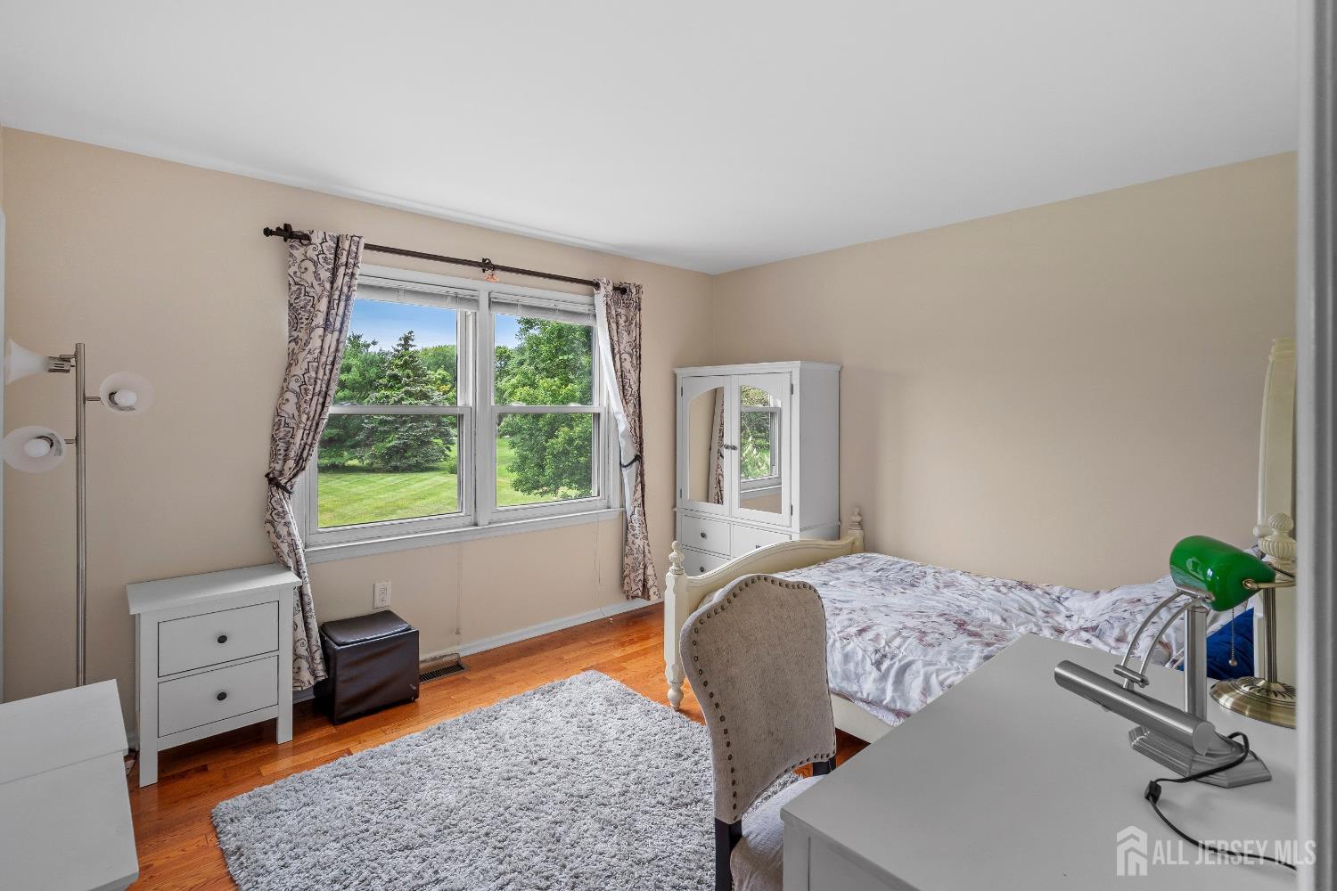 West Windsor, New Jersey 08550, United States, 4 Bedrooms Bedrooms, ,3 BathroomsBathrooms,Residential,Coming Soon,169062