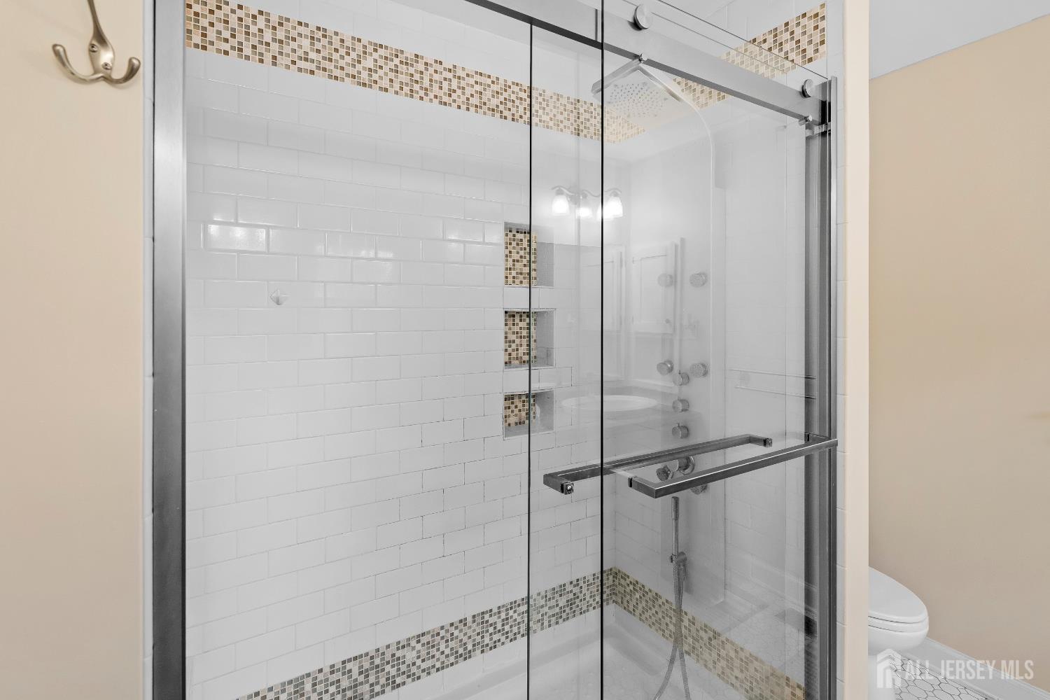 West Windsor, New Jersey 08550, United States, 4 Bedrooms Bedrooms, ,3 BathroomsBathrooms,Residential,Coming Soon,169062