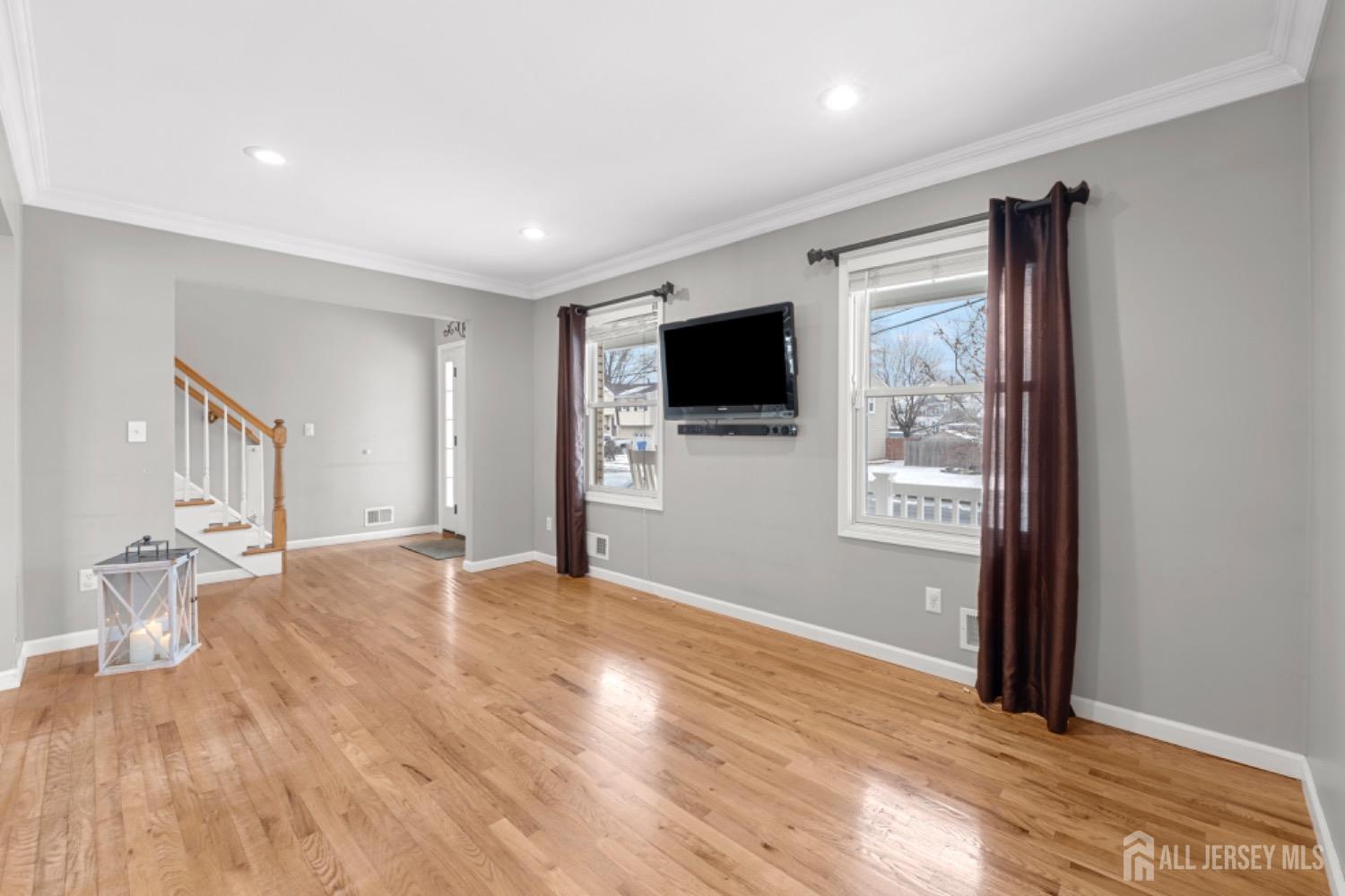 8 Harmony Way, Sewaren, New Jersey image 16