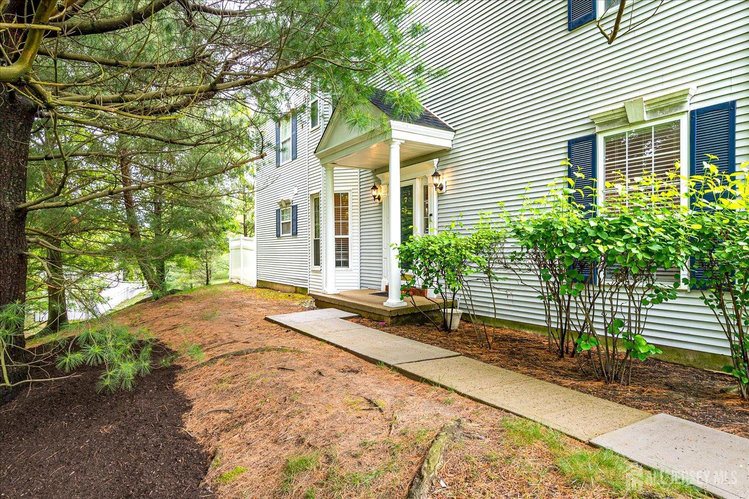7 Cambridge Court, East Brunswick, New Jersey image 9