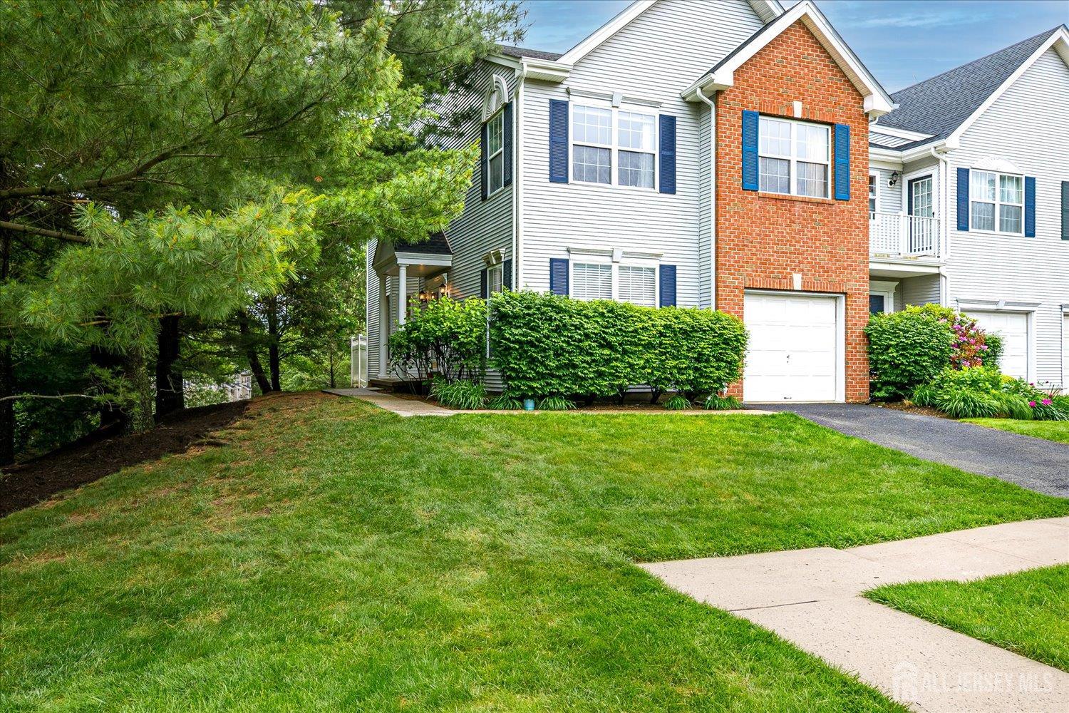 7 Cambridge Court, East Brunswick, New Jersey image 4