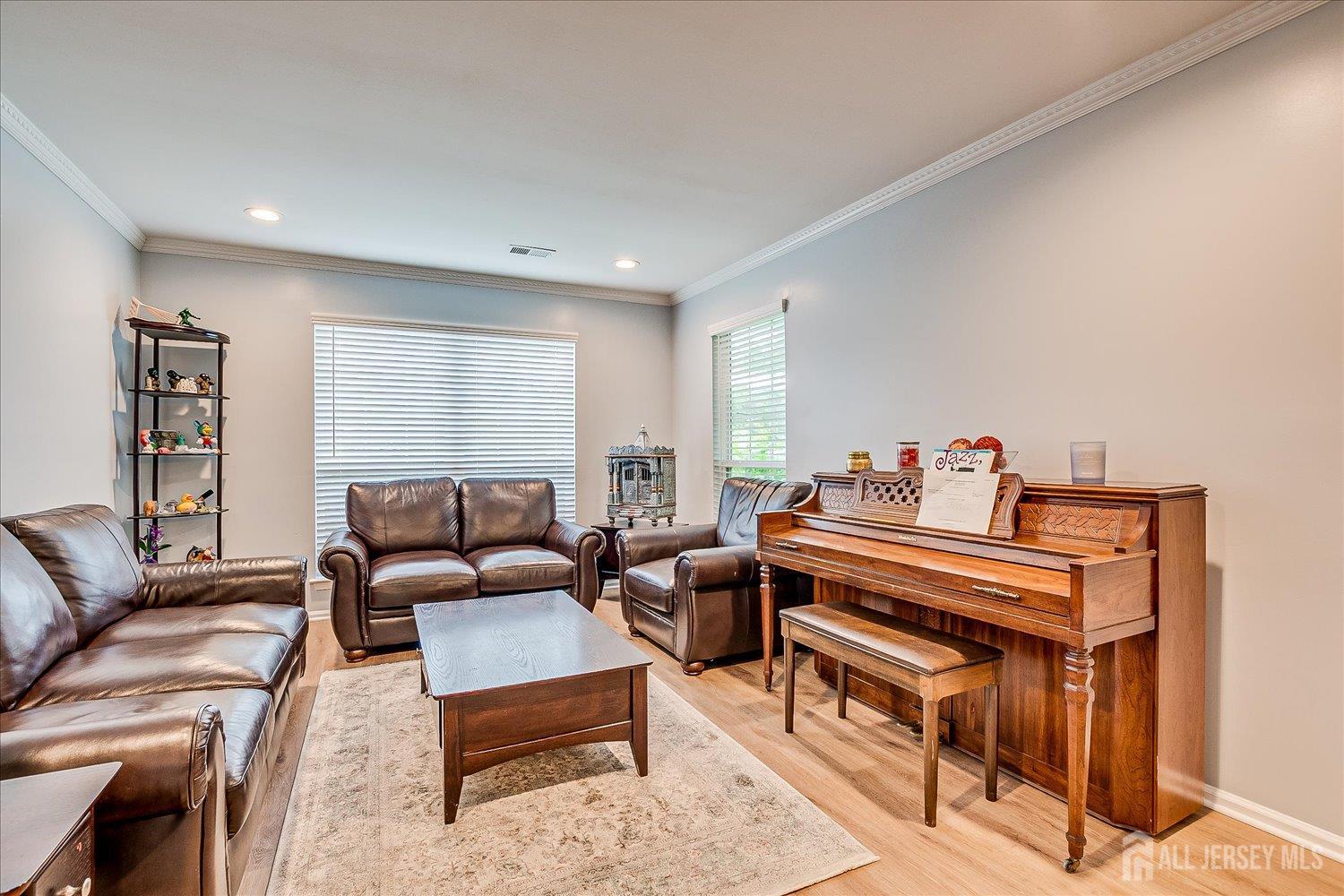 7 Cambridge Court, East Brunswick, New Jersey image 14