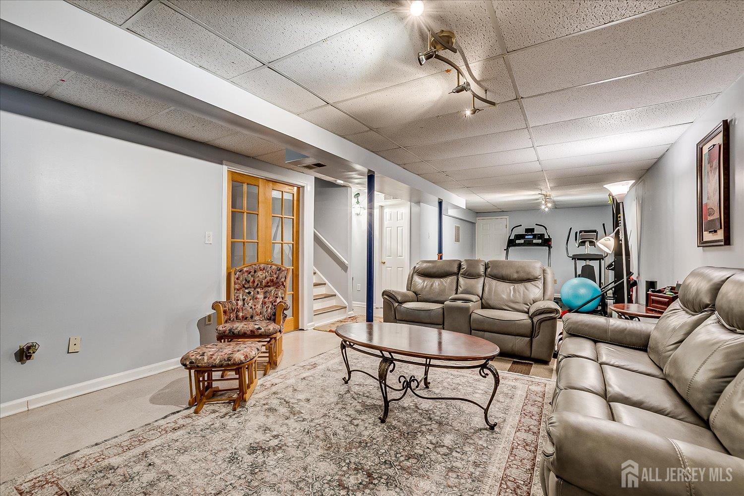 7 Cambridge Court, East Brunswick, New Jersey image 48