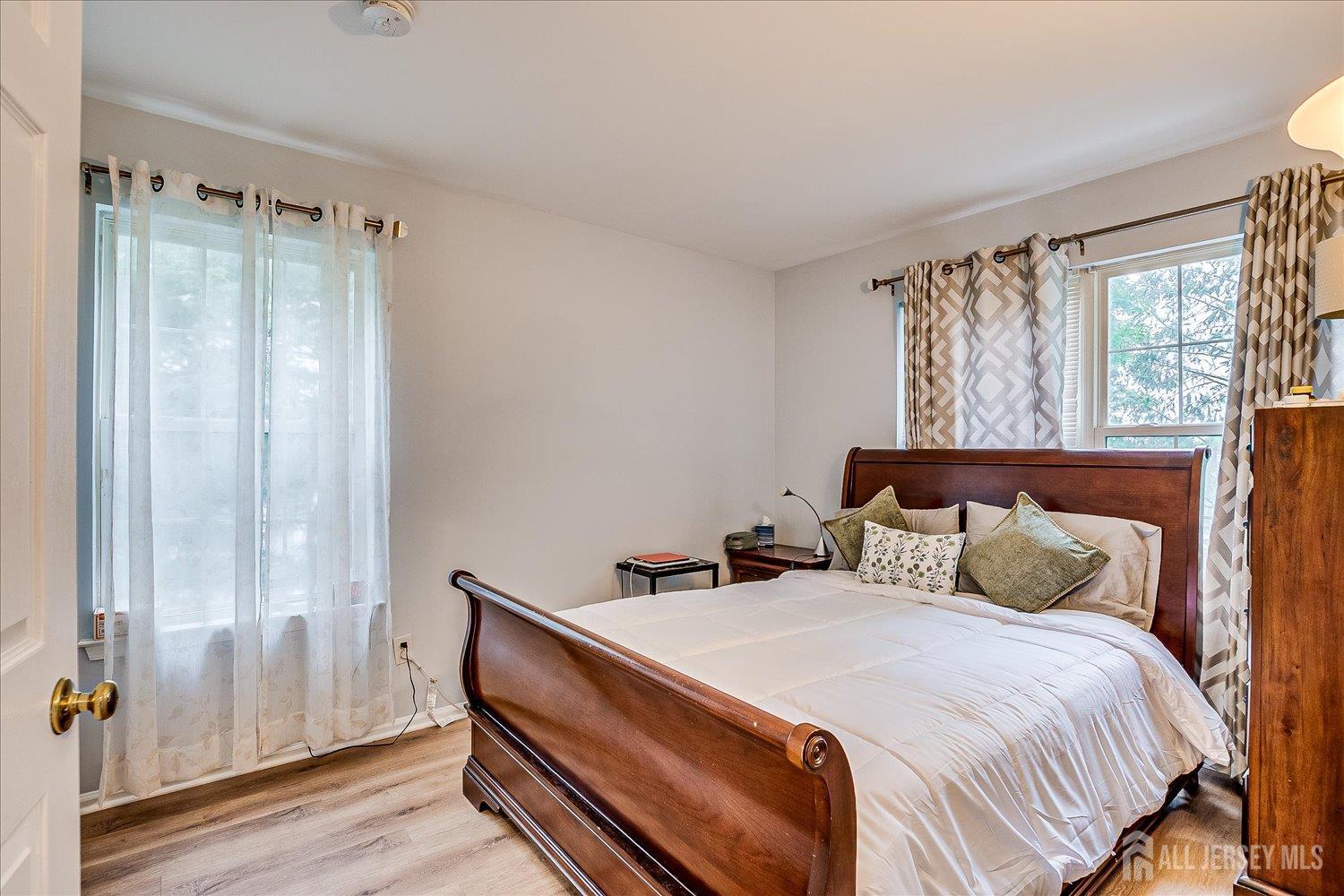 7 Cambridge Court, East Brunswick, New Jersey image 40