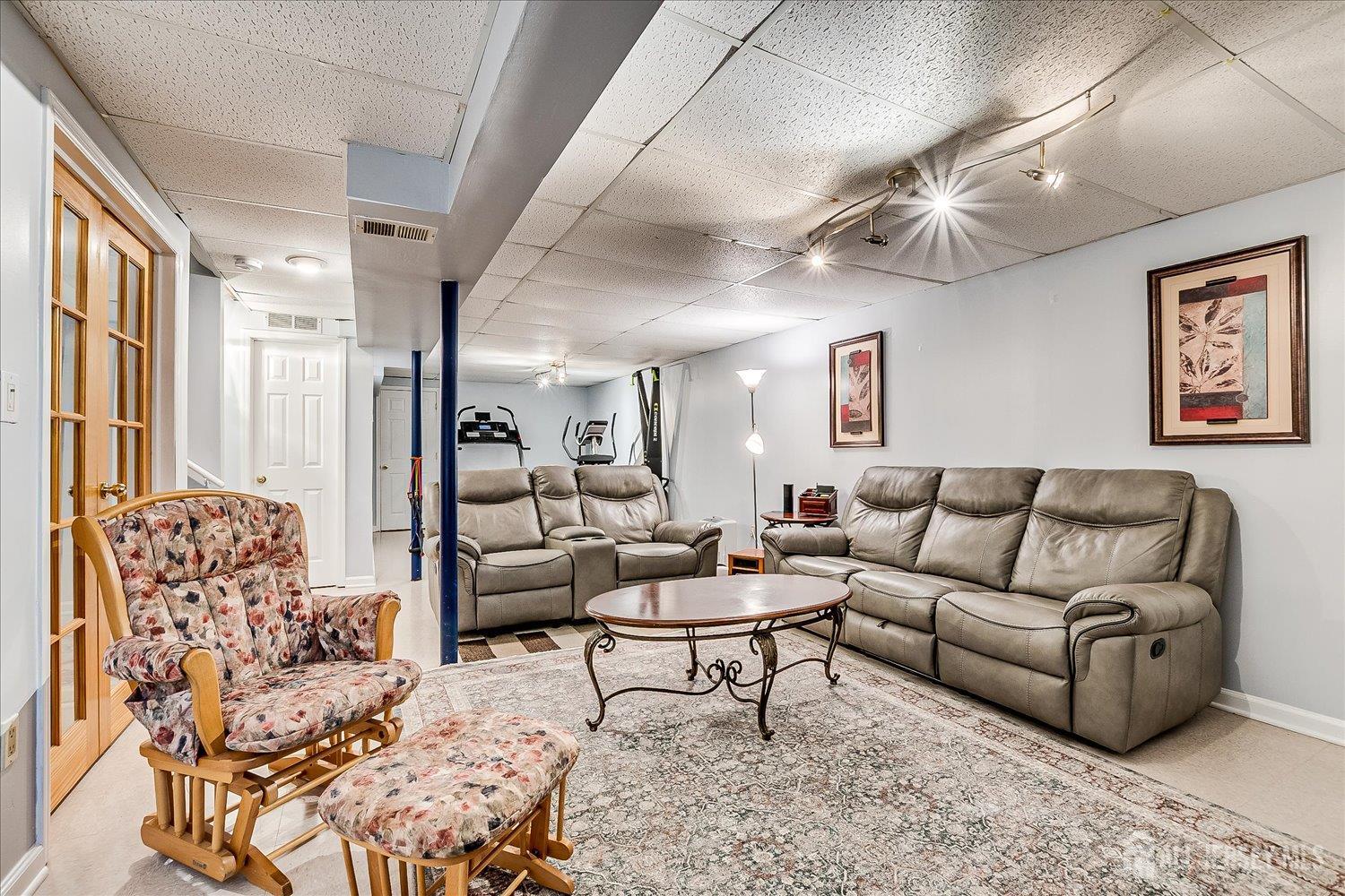 7 Cambridge Court, East Brunswick, New Jersey image 49