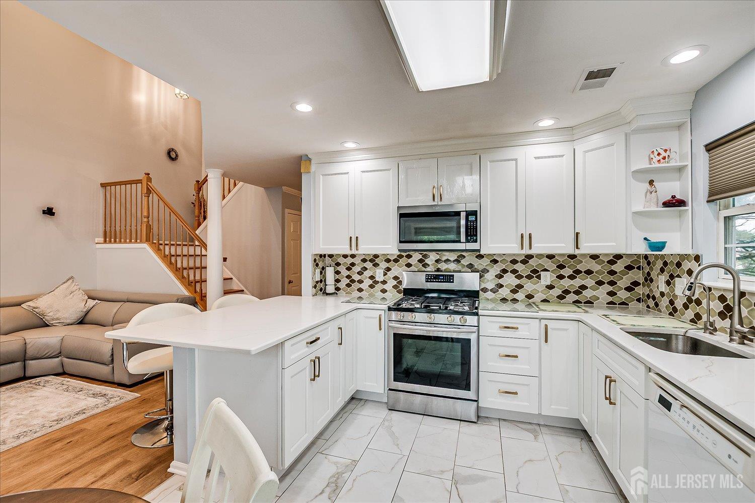 7 Cambridge Court, East Brunswick, New Jersey image 25