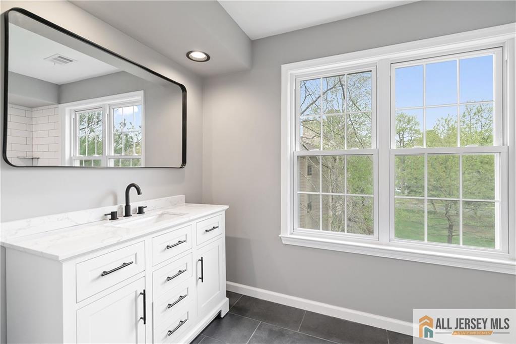 2212 Candlelight Court #2212, Helmetta, New Jersey image 12