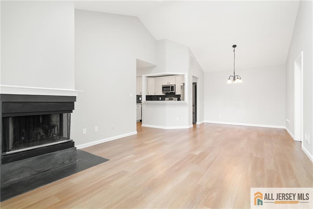 2212 Candlelight Court #2212, Helmetta, New Jersey image 4