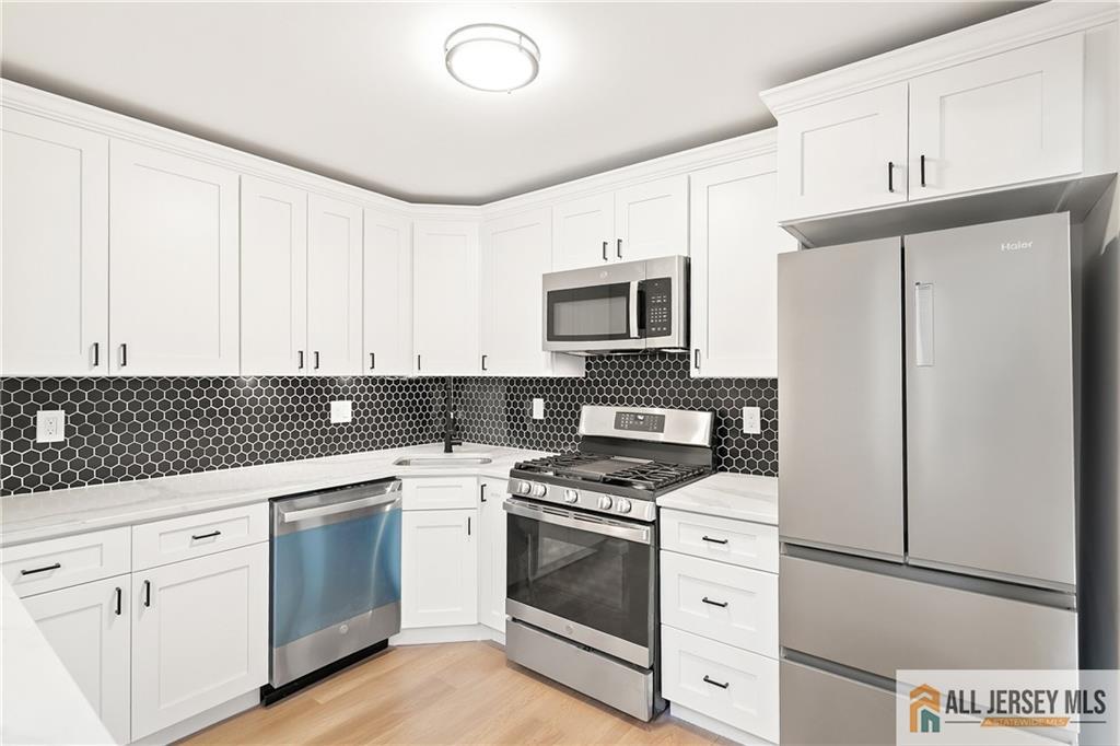 2212 Candlelight Court #2212, Helmetta, New Jersey image 7