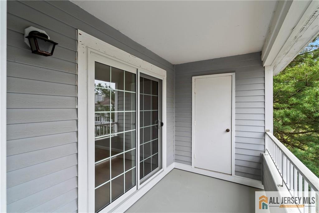 2212 Candlelight Court #2212, Helmetta, New Jersey image 17