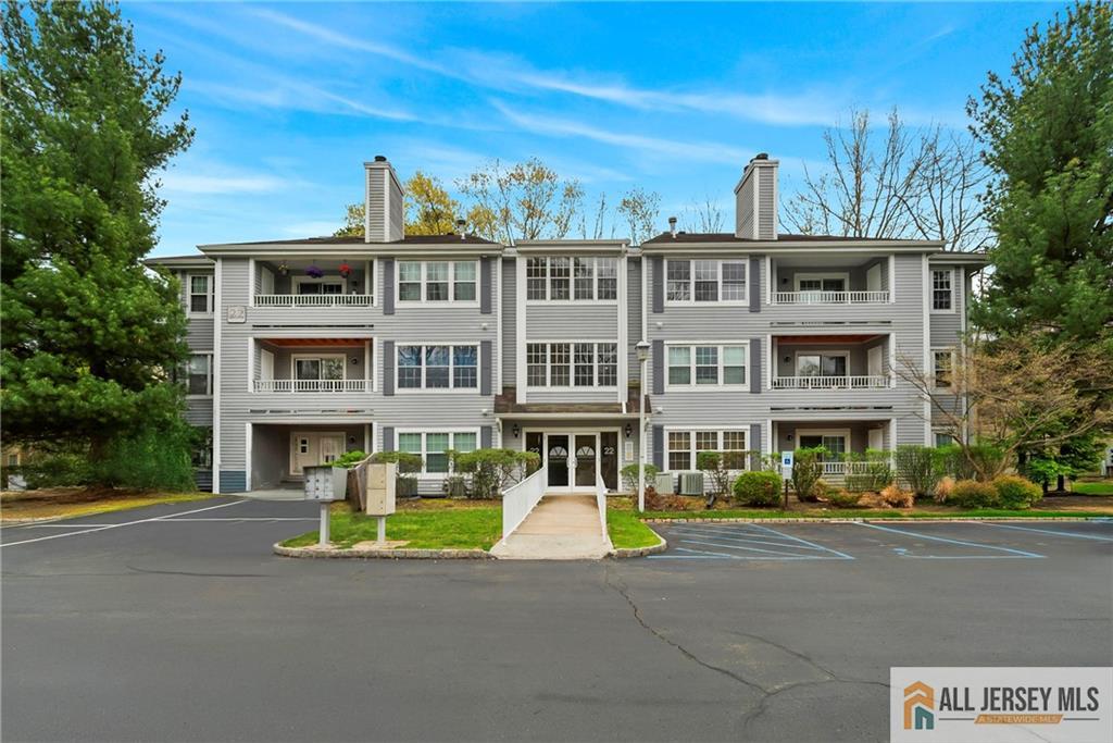 2212 Candlelight Court #2212, Helmetta, New Jersey image 1