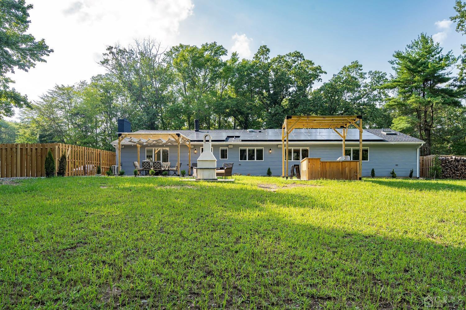 Photo 43 of 51 of 6 Gravel Hill Spotswood Road house